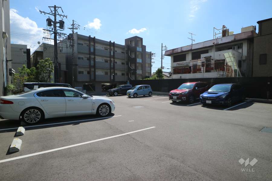 敷地内駐車場（屋外平面式）