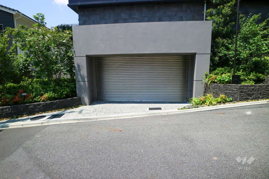 駐車場の出入口