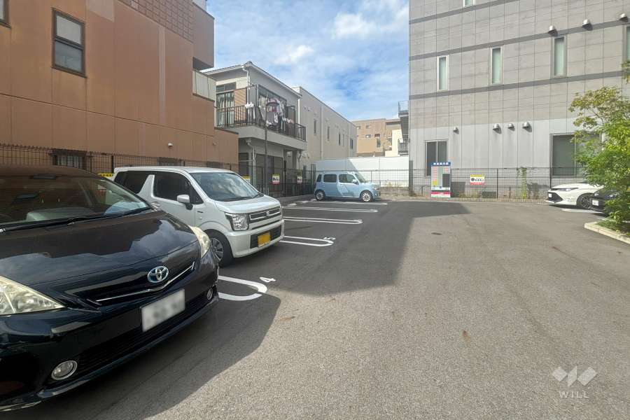 敷地内駐車場（屋外平面式）