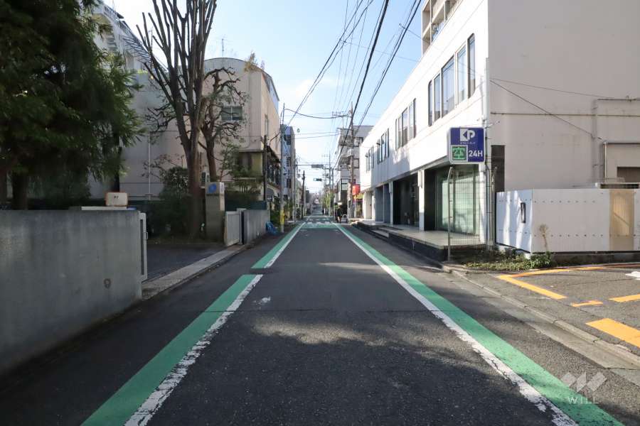 敷地南側の前面道路　