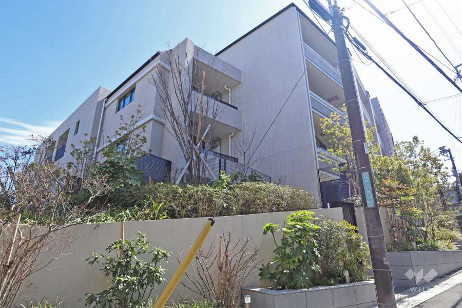 クレヴィア三軒茶屋の外観(北西側から)