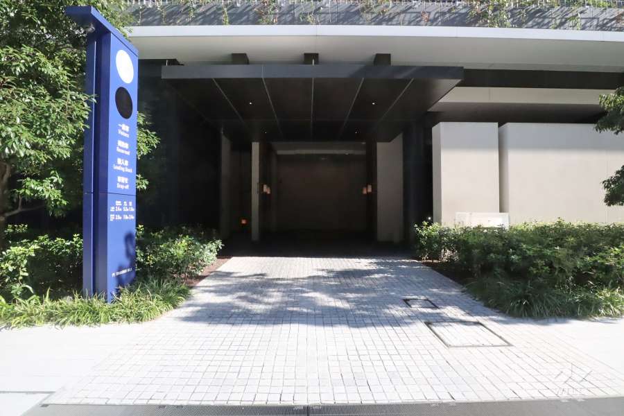 駐車場の出入り口