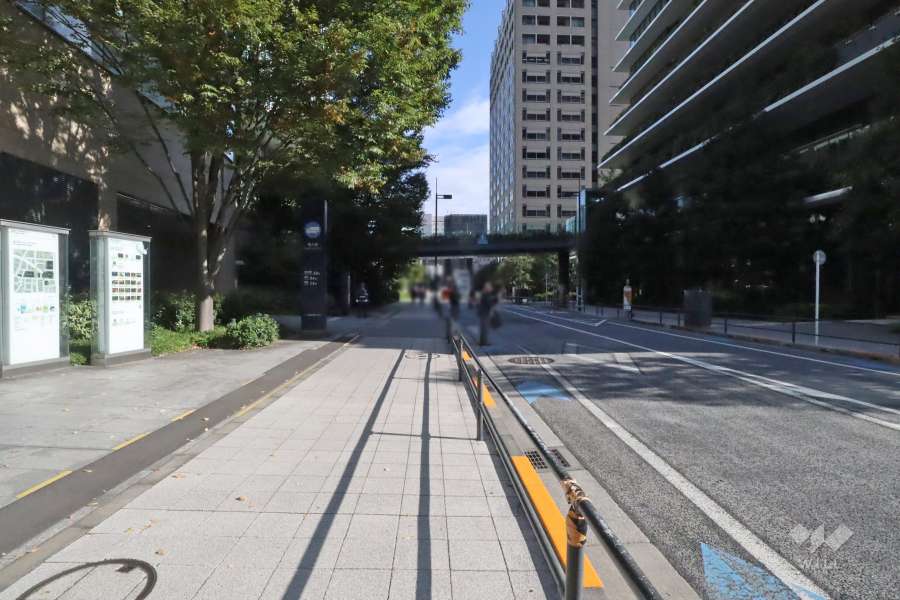 敷地北側の前面道路