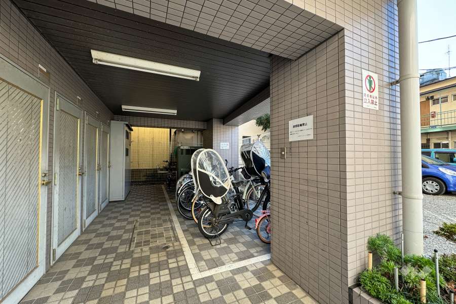 駐輪場