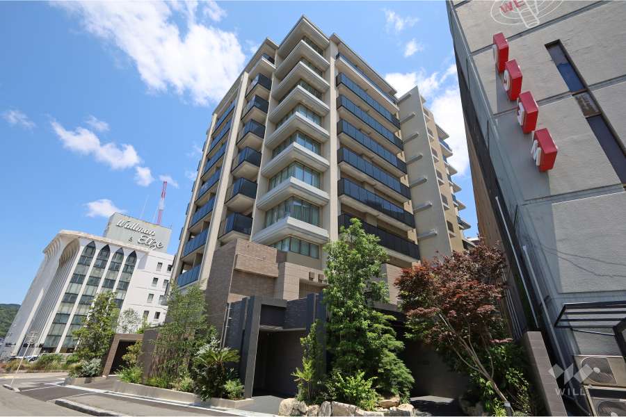 レ・ジェイド箕面船場 サウスレジデンスの外観（南西側から）