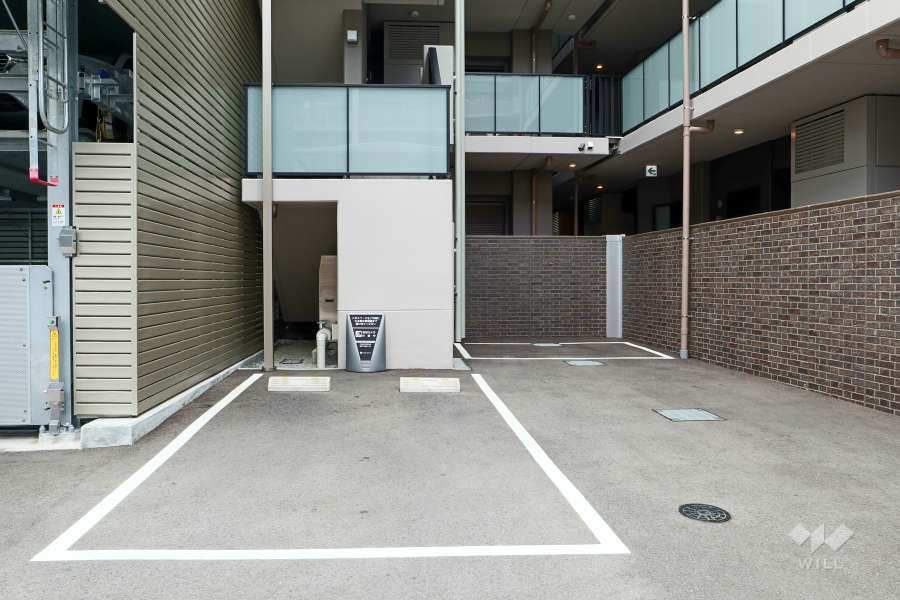 敷地内駐車場（屋外平面式）