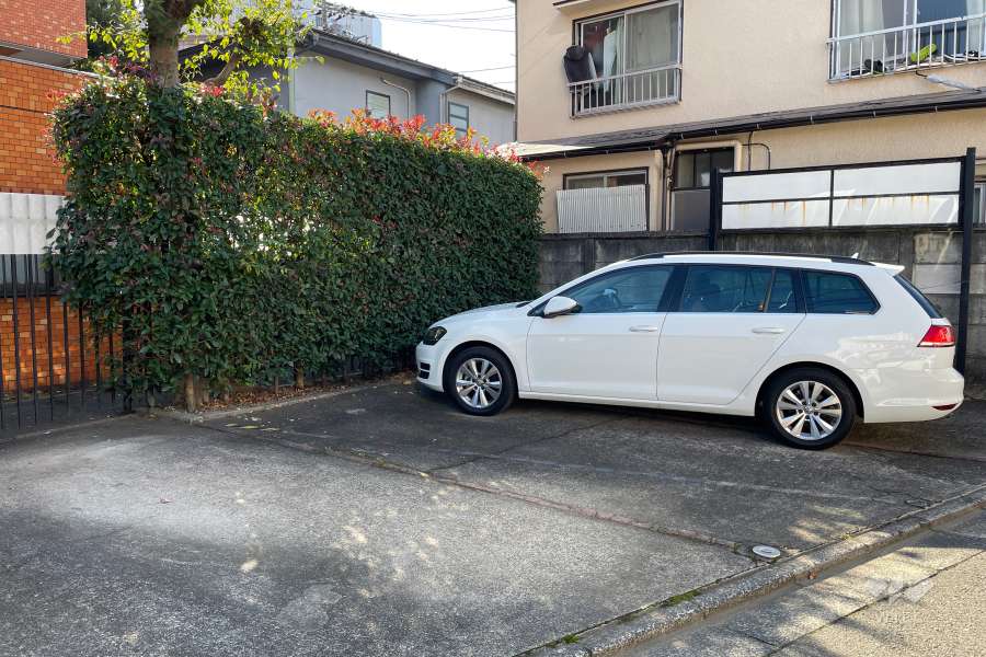 敷地内駐車場（屋外平面式）