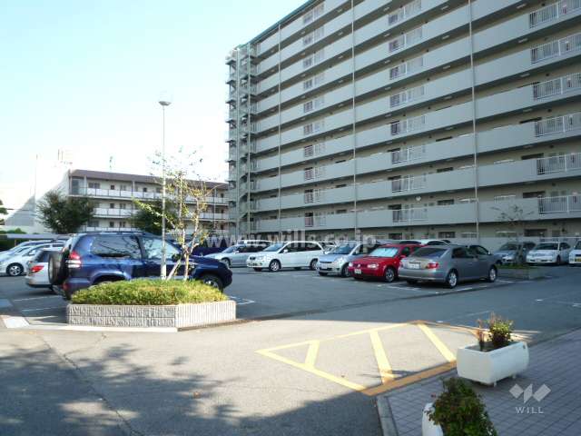 敷地内平面駐車場
