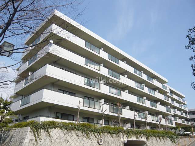 ライオンズマンション西宮高座D棟の外観（南西から）