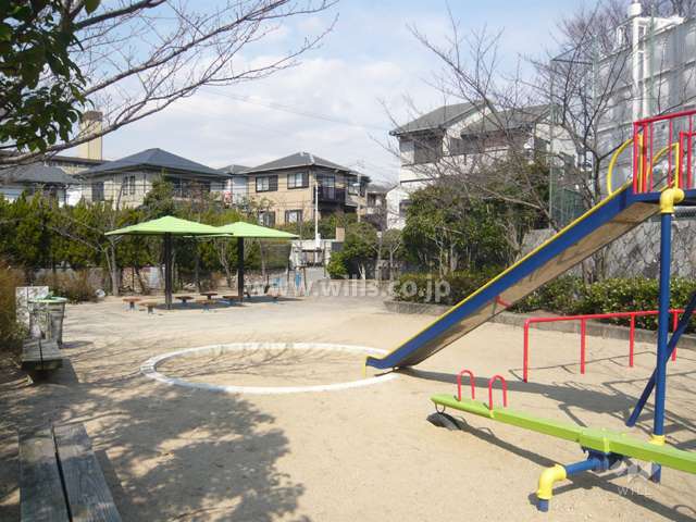 公園に隣接しています