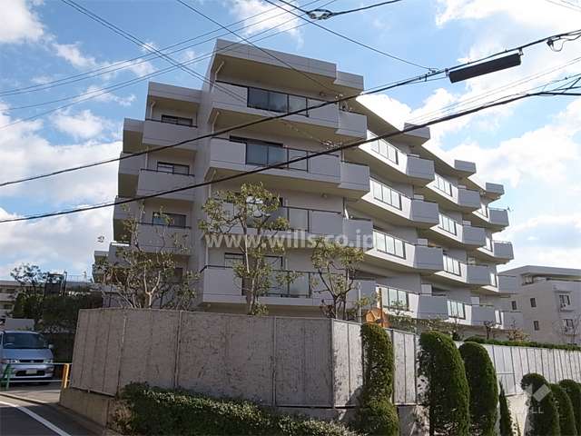 ライオンズマンション西宮高座B棟の外観（西側から）