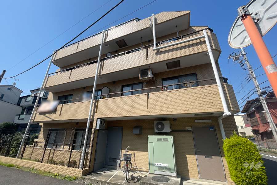 ライオンズマンション武蔵中原の外観（北東側から）