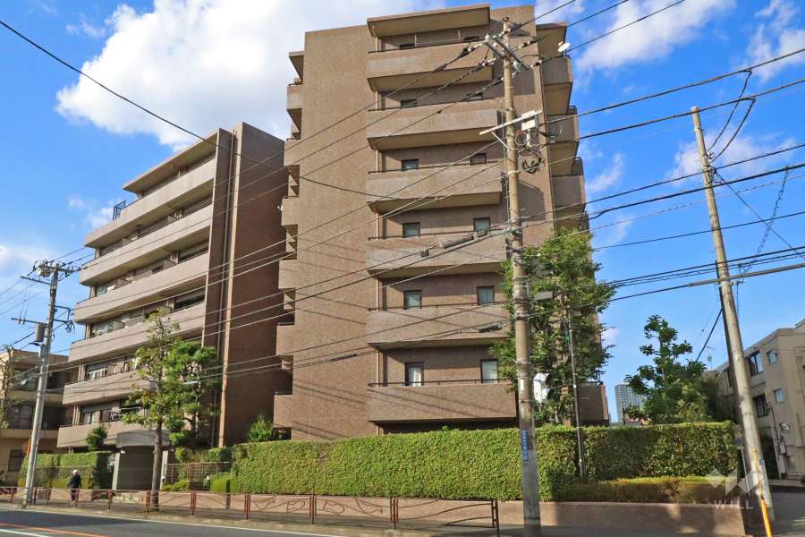 元住吉南パークホームズの外観（南側から）