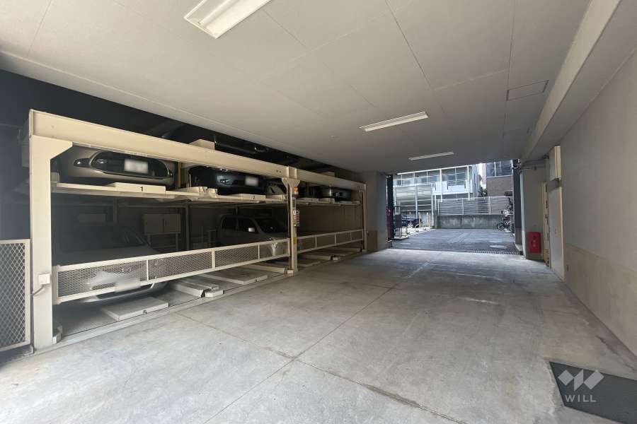 敷地内駐車場（屋内機械式）