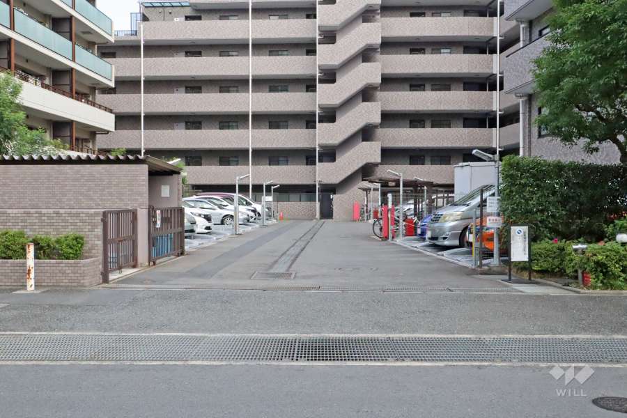 敷地内駐車場（屋外機械式）