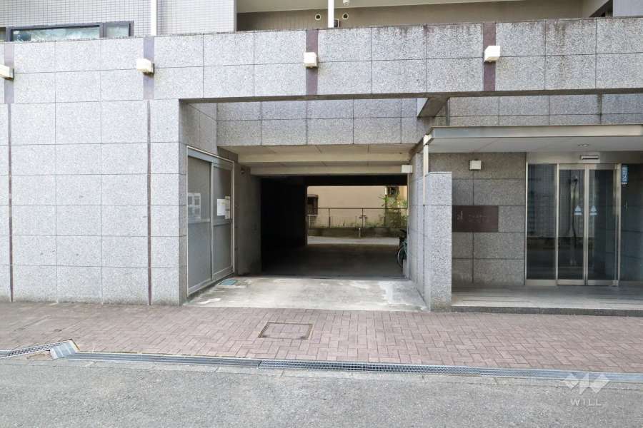 駐車場の出入り口