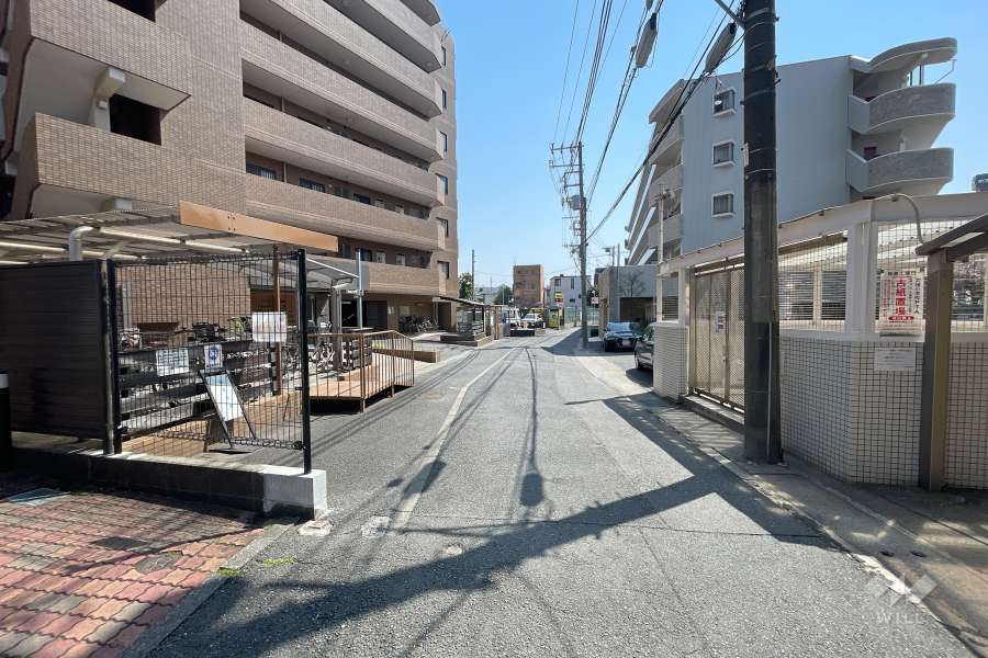敷地南西側の前面道路　