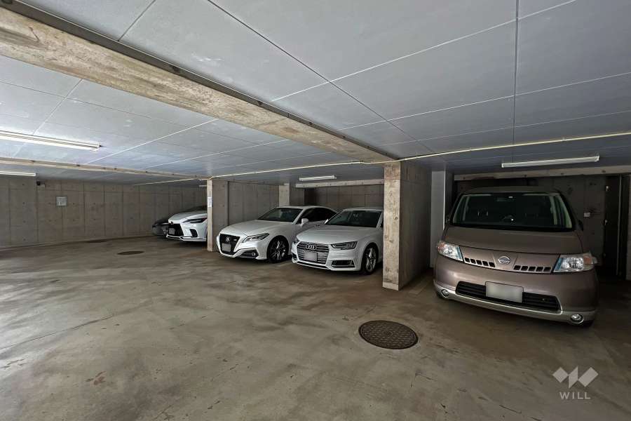 敷地内駐車場（屋内平面式）