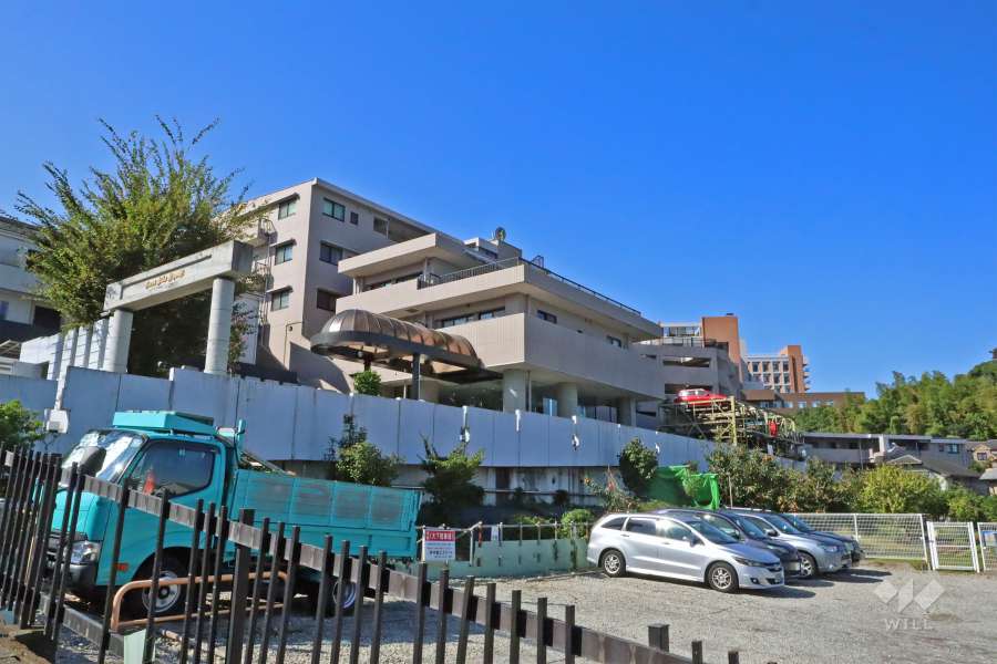 ライオンズヒルズ日吉の外観（北東側から）