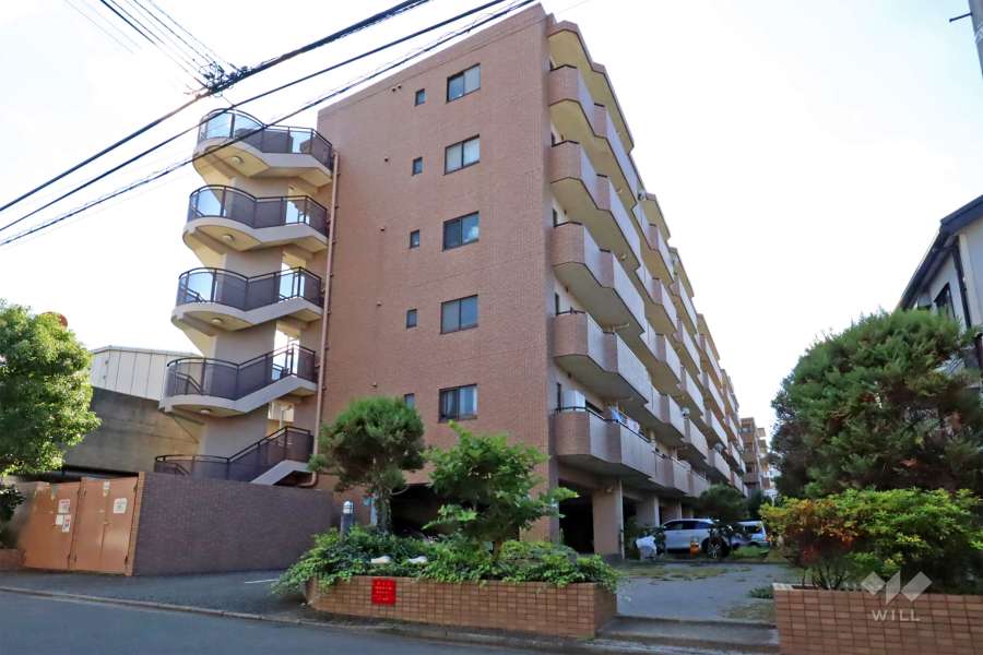 朝日シティパリオ多摩川の外観(北西側から)