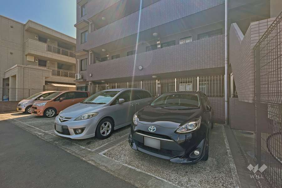 敷地内駐車場（屋外平面式）