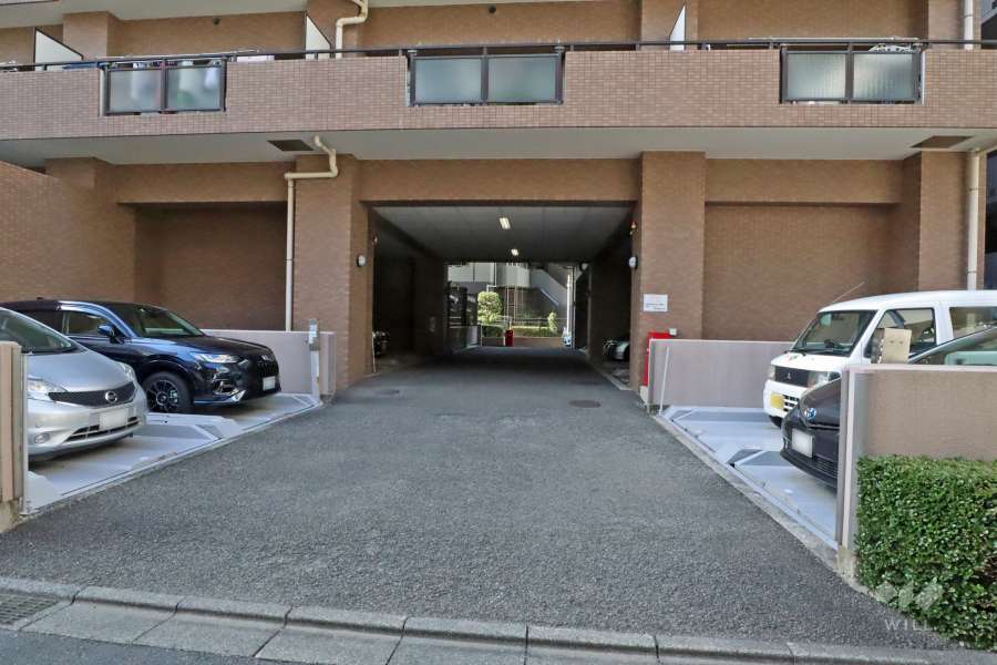 敷地内駐車場（屋外機械式）（屋内機械式）