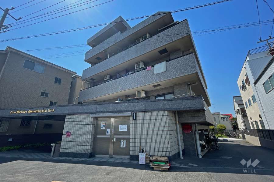 ライオンズマンション日吉東第５の外観（北東側から）