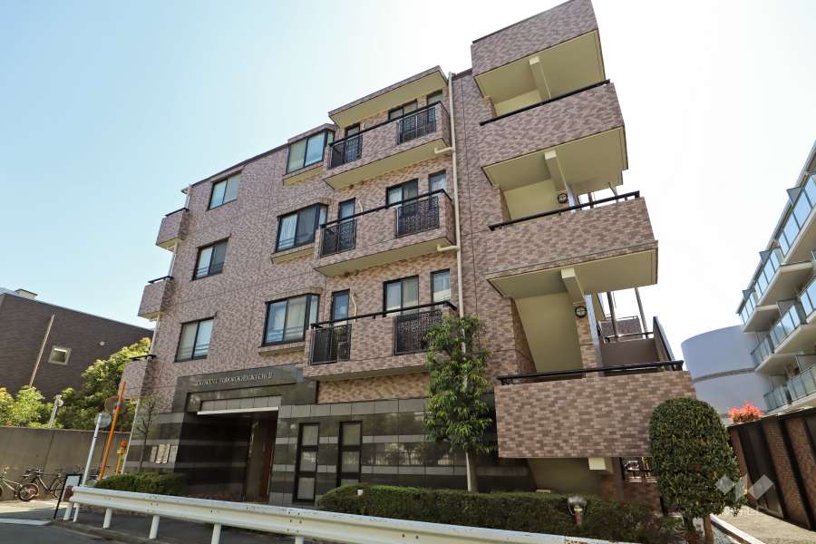 クレッセント等々力緑地2の外観（北東側から）