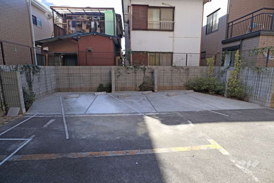 敷地内駐車場(屋外平面式)