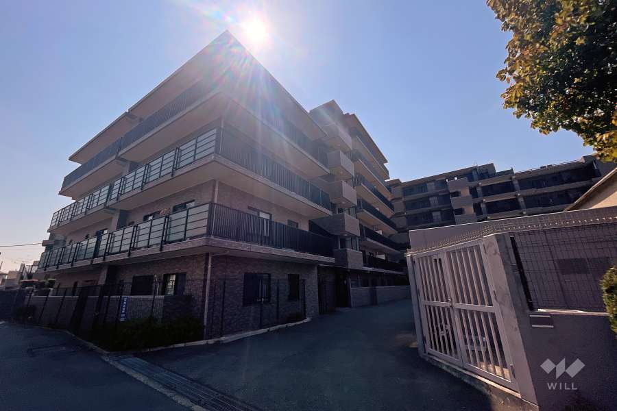 元住吉東パークホームズの外観（北東側から）