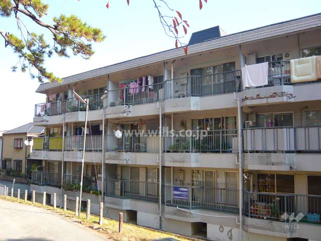 夙川サンハイツの外観（西側から）