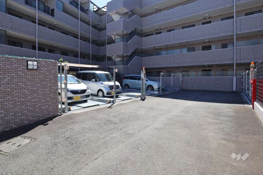 敷地内駐車場（屋外機械式）