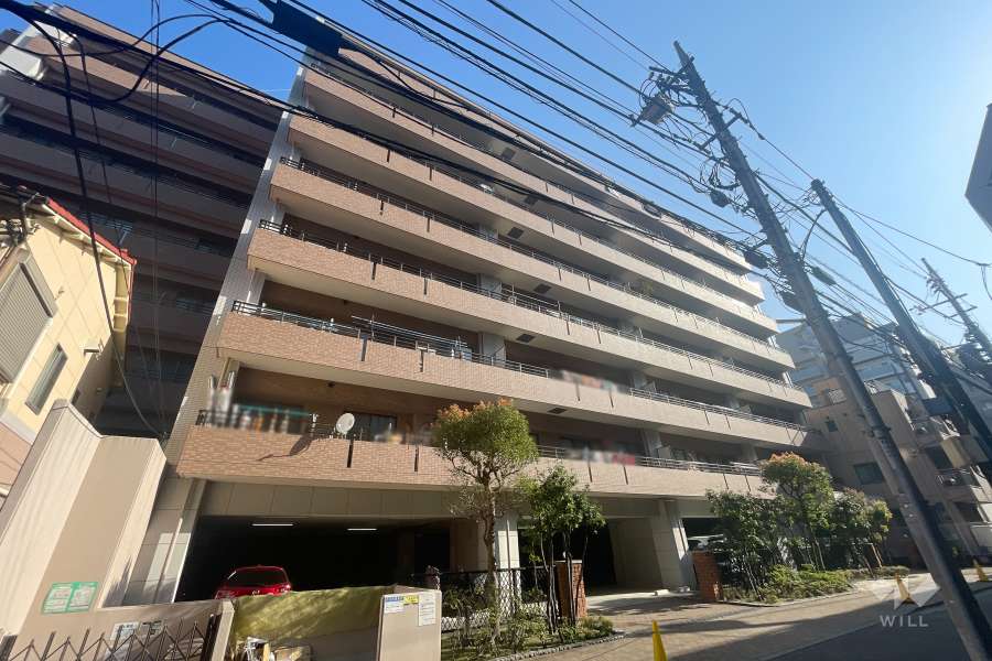 東急ドエルアルス新丸子の外観（南西側から）
