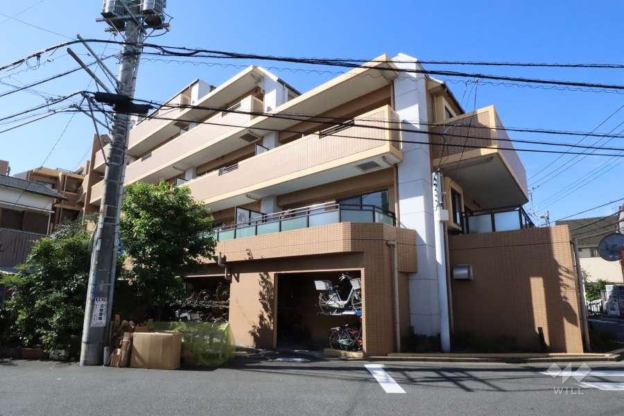 クレッセント武蔵新城イーストの外観(北東側から)