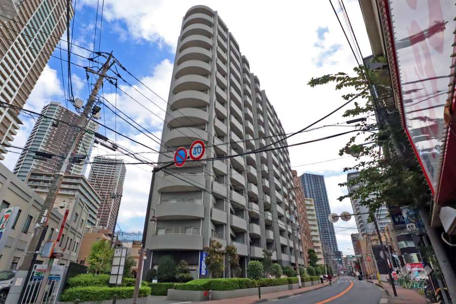 クレアホームズ小杉の外観（西側から）