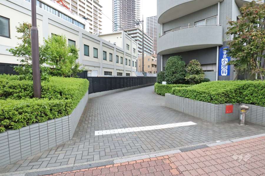 駐車場の出入り口