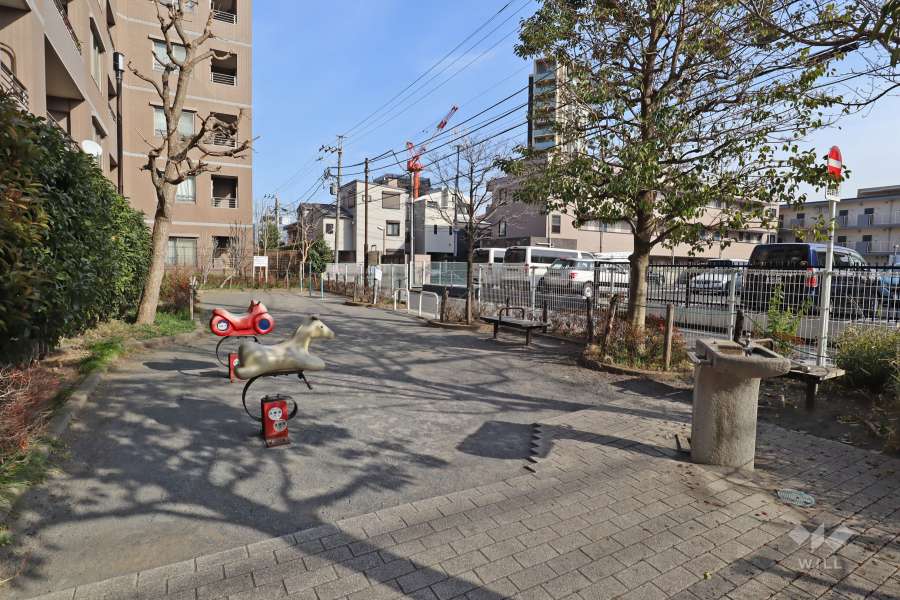 敷地に隣接した公園
