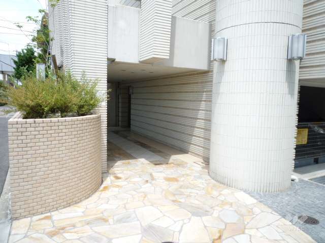 エントランスアプローチ