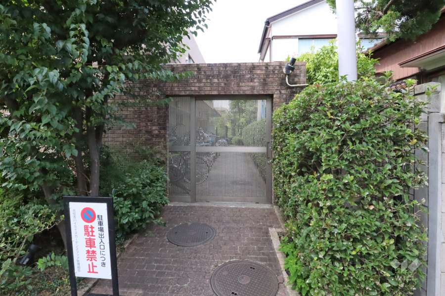 駐輪場の出入り口　