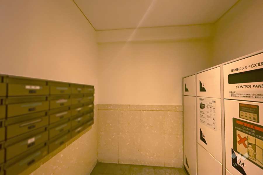 宅配ボックスと共用ポスト