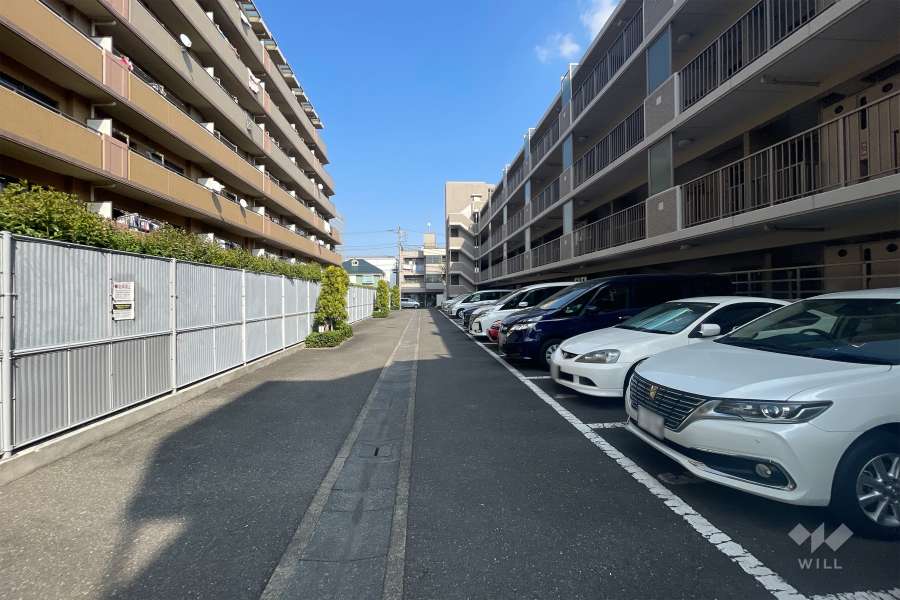 敷地内駐車場（屋外平面式）