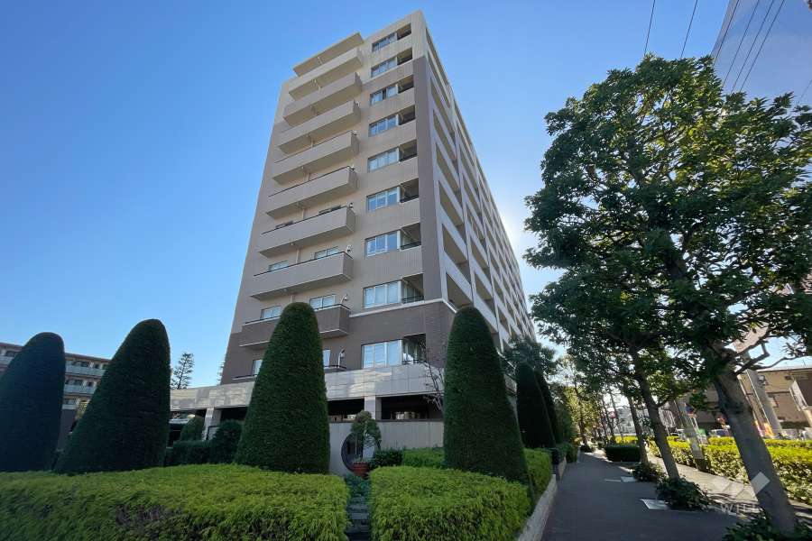 元住吉パークホームズマスターズコートの外観（北西側から）　