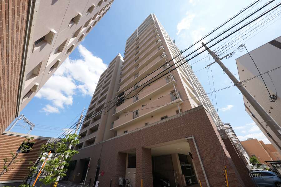 ロイヤル西宮今津駅前の外観（南西側から）　