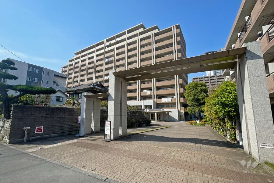 コスモシティ武蔵小杉の外観（南側から）