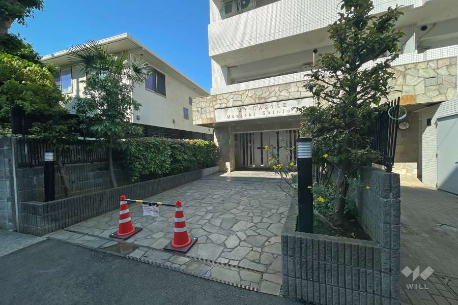 敷地の出入り口