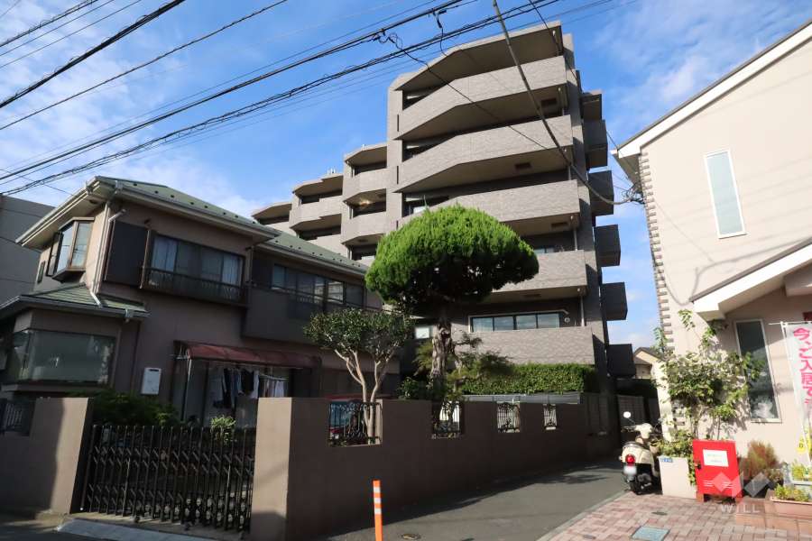 レーベンハイム元住吉パテラの外観(南側から)