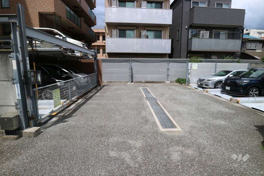 敷地内駐車場（屋外機械式）