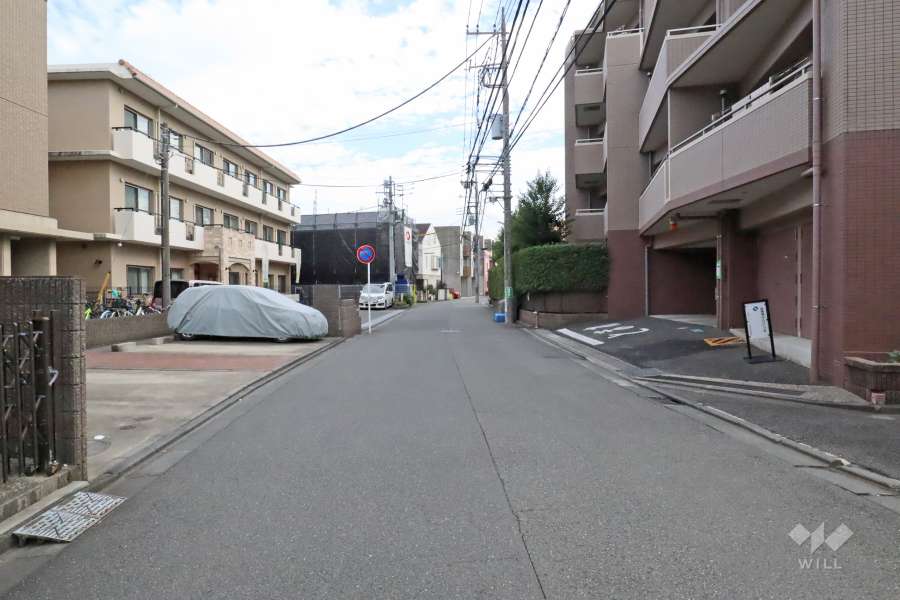 敷地東側の前面道路　