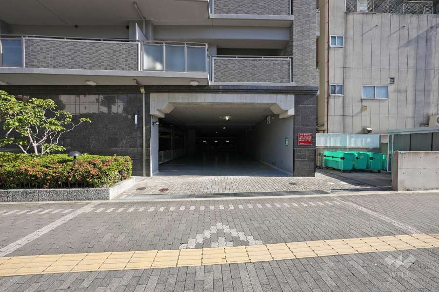 駐車場の出入口