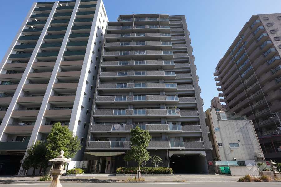 グラシエール西宮戎の外観（西側から）